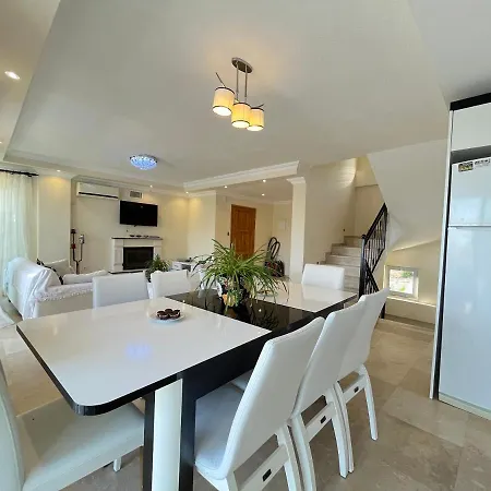 فيلة With Large Pool For 8 People In Kas, Kalkan - Awz 117 كاس